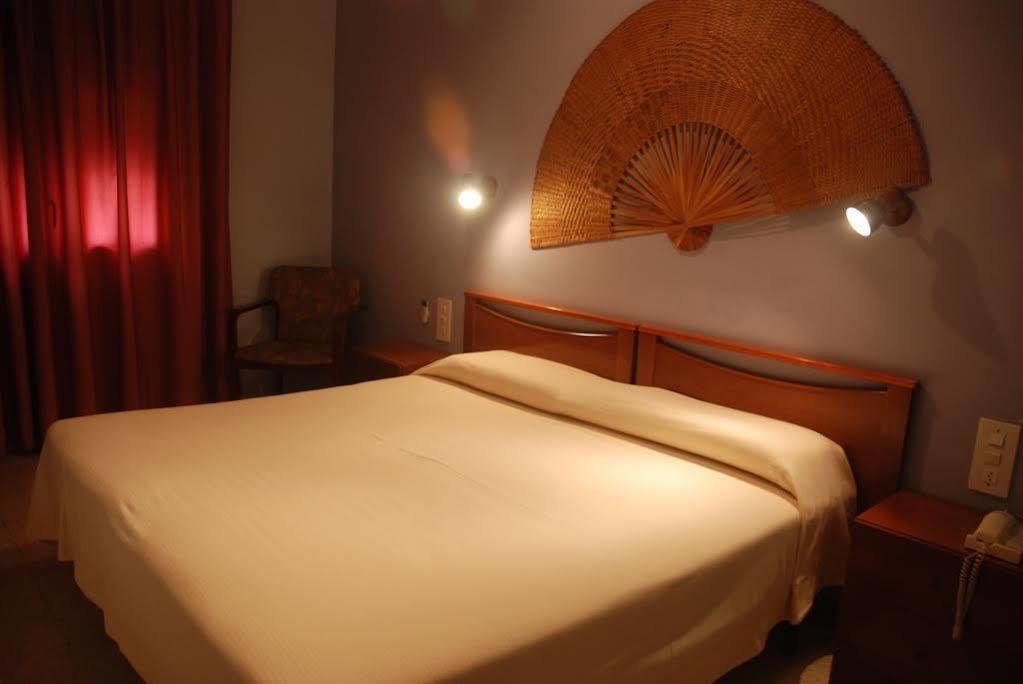 Hostal Torras サンティラリ・サカルム エクステリア 写真